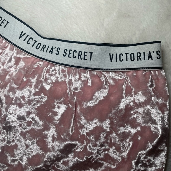 Victoria’s Secret crushed velvet pink biker shorts - Picture 2 of 4